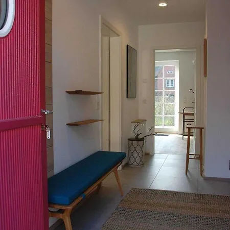 Casa de Férias Stilvolle Doppelhaushaelfte Im Malerischen Wyk-boldixum,li