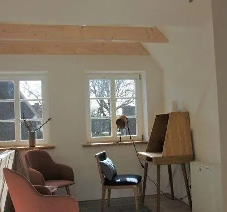 Stilvolle Doppelhaushaelfte Im Malerischen Wyk-boldixum,li Casa de Férias *