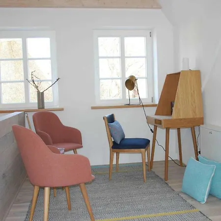 Stilvolle Doppelhaushaelfte Im Malerischen Wyk-boldixum,li Casa de Férias